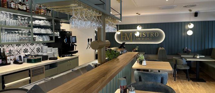 Bistro April 2025