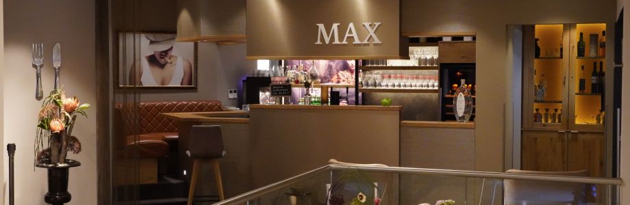 "MAX" Bar